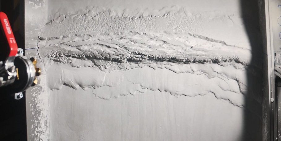 Topview of bivergent wedge experiment with very low erosion.