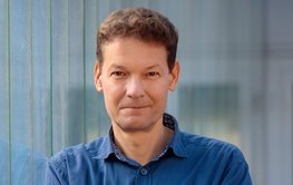 Niels Hovius Portrait mittig