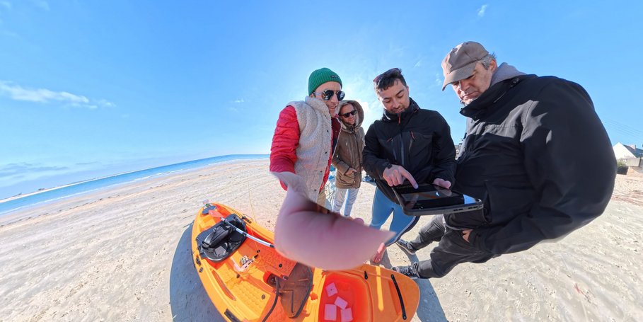 GFZ team and University Rennes collaborators checking the results of a bathymetric surveys