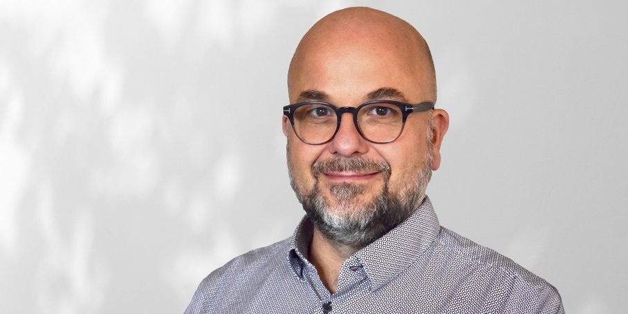 Portrait, grey background