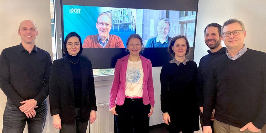 6 Personen, die am Kick off Meeting teilgenommen haben