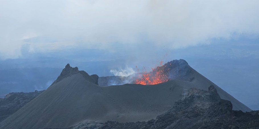 Eruption of the Piton de la Fournaise volcano, Réunion island, March–April 2026