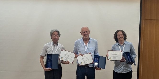 Prof. Jean Braun receiving the Dodson Prize