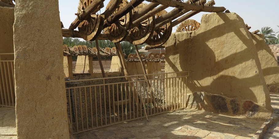 Bir Haddaj, famous ancient well of the Tayma oasis