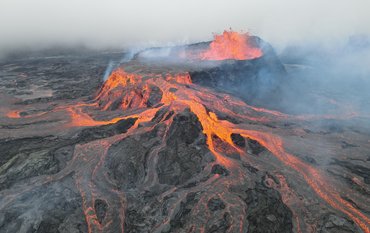 fließende Lava eines Vulkans