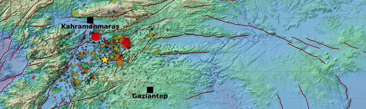 Grafische Darstellung: Karte der Region Kahramanmaraş in der Türkei mit farbcodierten Punkten, die die Erdbeben in den Jahren 2017 bis 2023 darstellen.